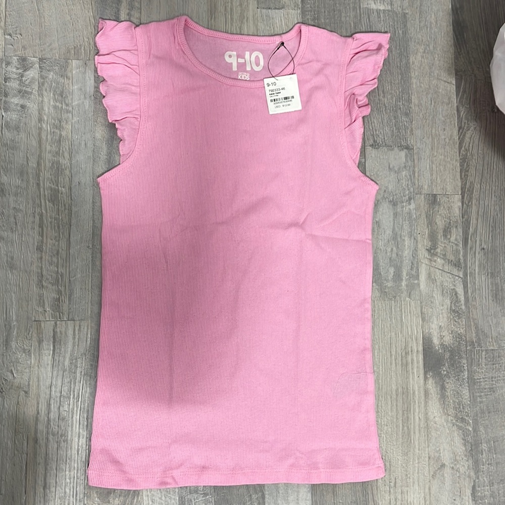 ⭐️3/$15- Girls Cotton On shirt
